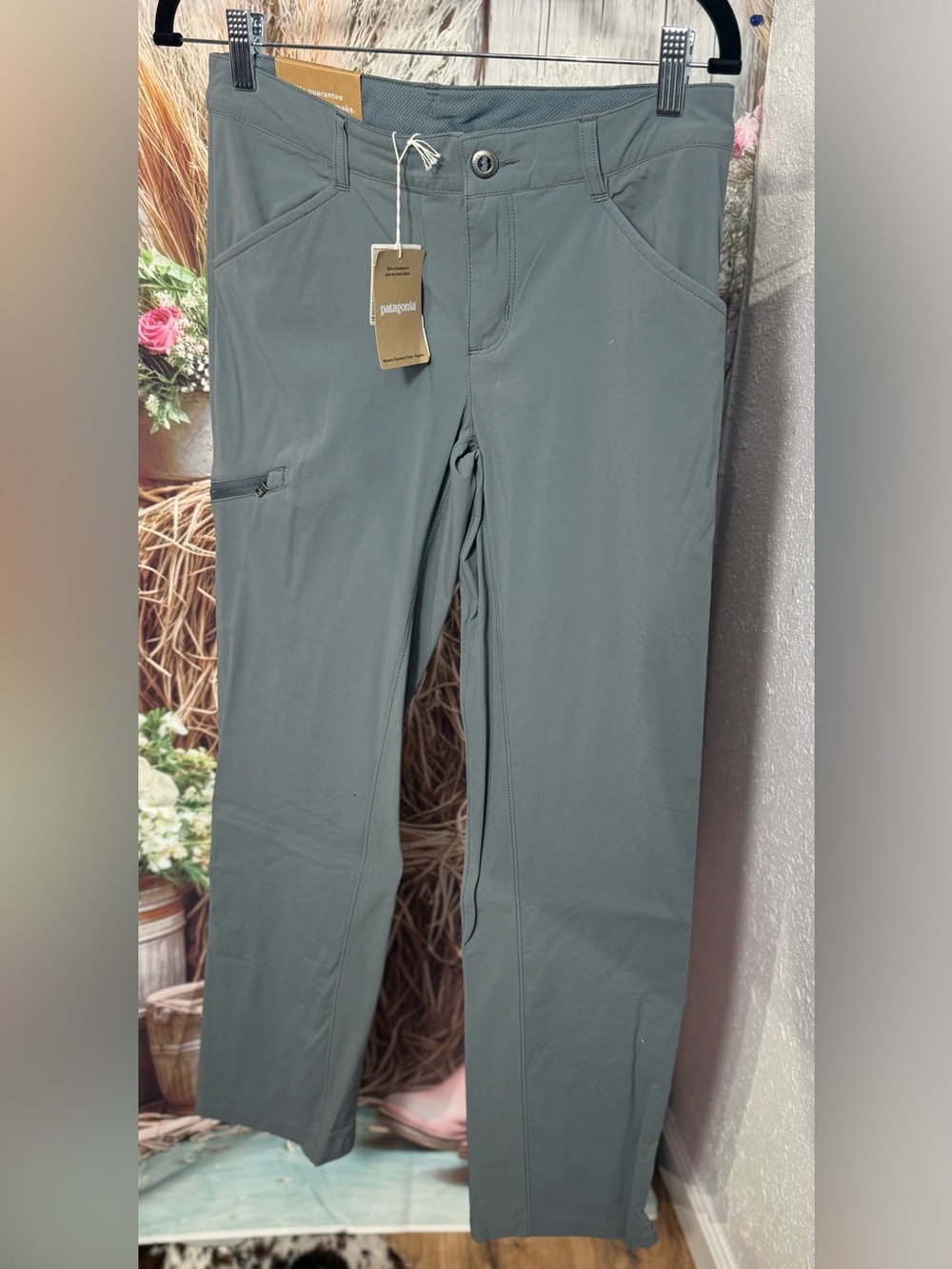 Patagonia Women’s Slate Green Cargo Pants Size 2 New